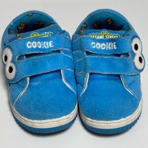 Sesame Street Cookie Monster Blue Slippers